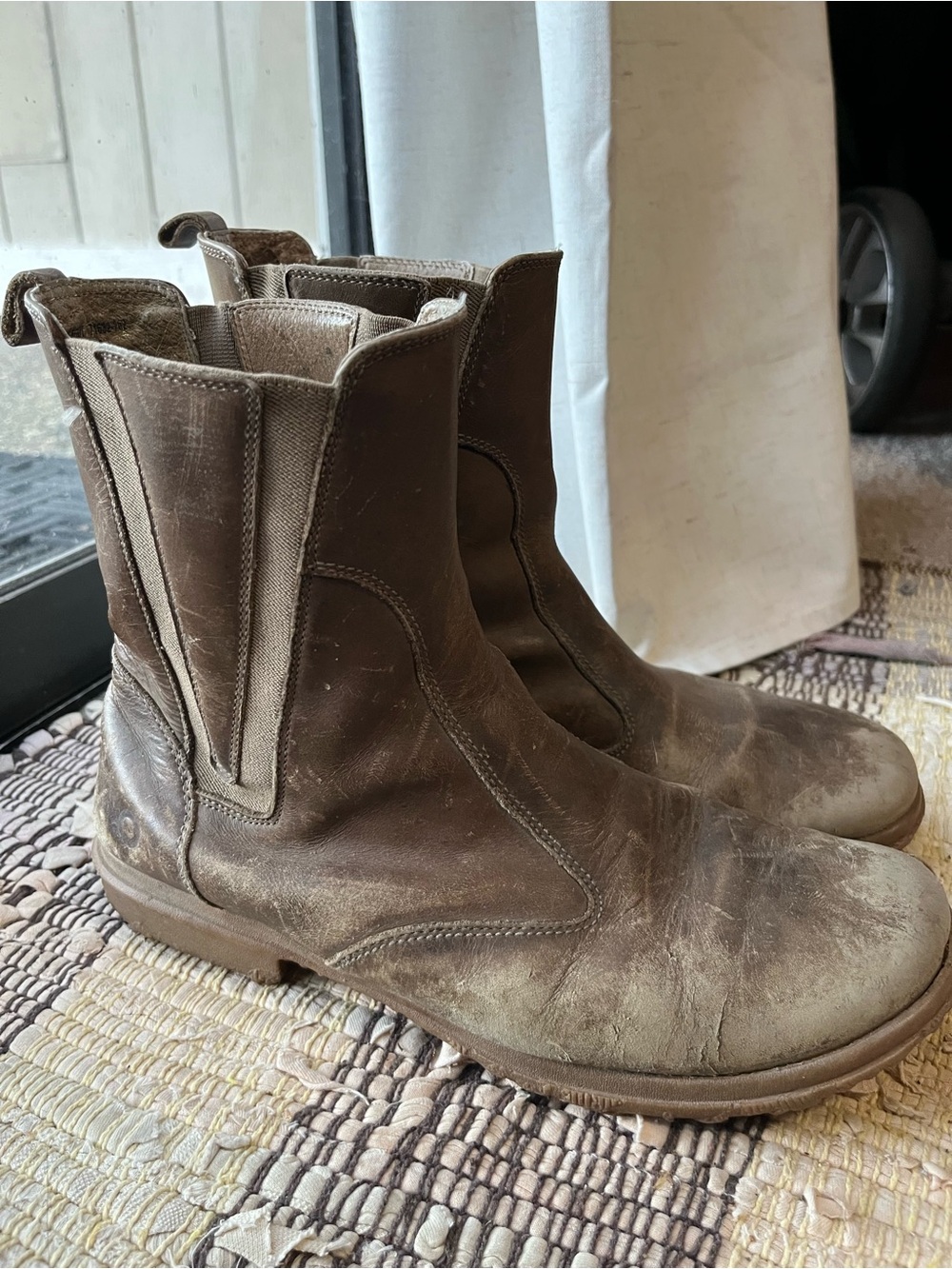 Bogs Pearl Slip On Leather boots